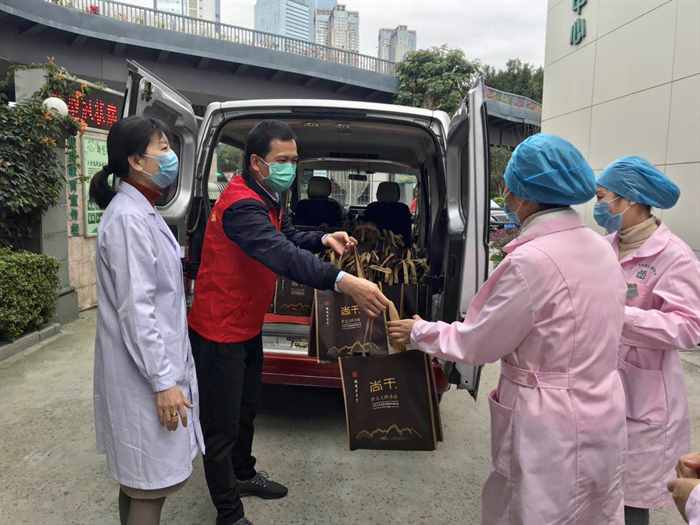 喜报：福州尚干餐饮公司荣获第六届“诚信先进单位”、公司董事长郑炳春荣获“诚信工作先进个人”